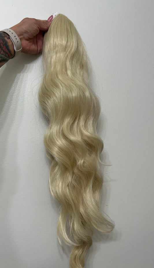 Drawstring ponytail